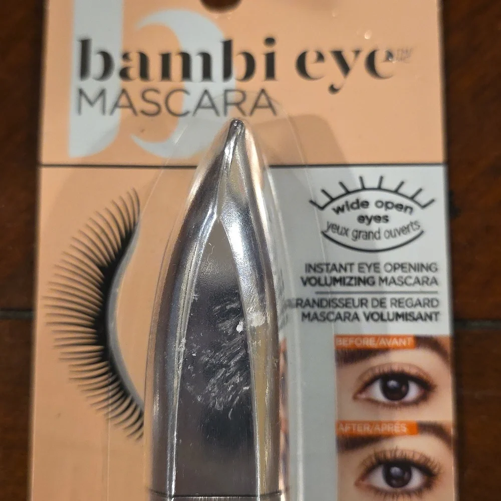 (J52) NWT L’Oréal Bambi Eye Mascara 401 Black